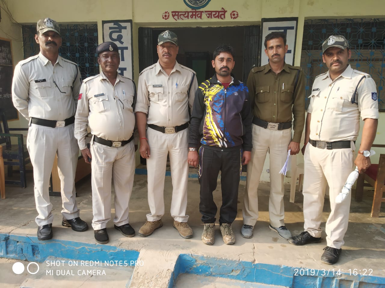   लम्बे समय से फरार आरोपी बहरी पुलिस के हत्थे चढा